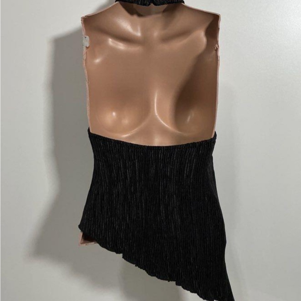 Asymmetrical Halter Top w/ Wide Leg Pants Set NWOT - Picture 8 of 10